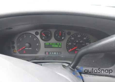 2005 Mercury Sable Gs from USA, damaged, VIN 1MEFM502X5A635224